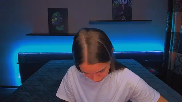 Snapshot of AlexaBarkley chatting on 14, 1, 2025 AlexaBarkley online show from 14, 1, 2025