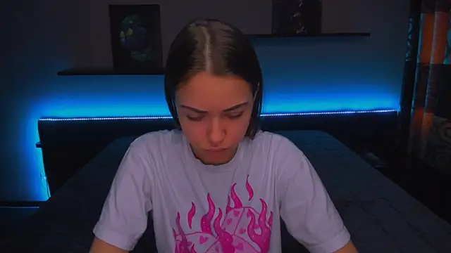 Snapshot of AlexaBarkley chatting on 27, 1, 2025 AlexaBarkley online show from 27, 1, 2025