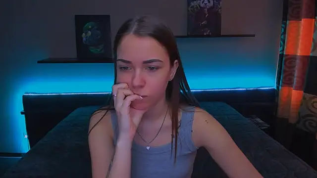 Snapshot of AlexaBarkley chatting on 4, 2, 2025 AlexaBarkley online show from 4, 2, 2025