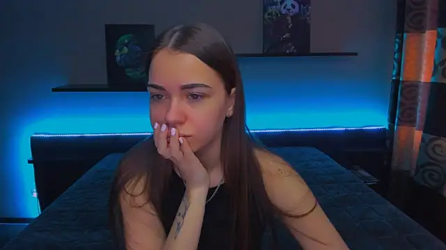 Snapshot of AlexaBarkley chatting on 5, 2, 2025 AlexaBarkley online show from 5, 2, 2025