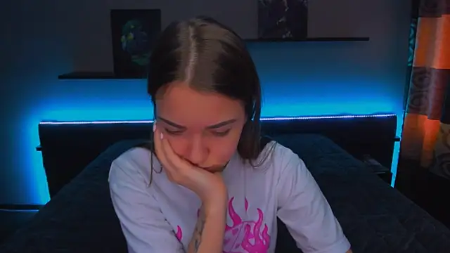 Snapshot of AlexaBarkley chatting on 10, 2, 2025 AlexaBarkley online show from 10, 2, 2025