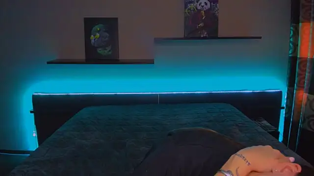 Snapshot of AlexaBarkley chatting on 14, 2, 2025 AlexaBarkley online show from 14, 2, 2025