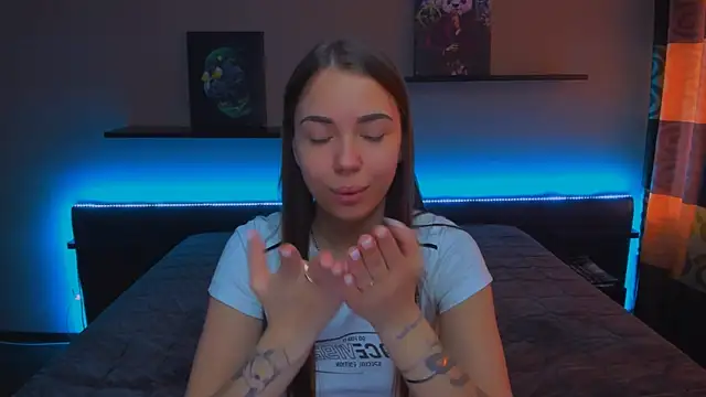 Snapshot of AlexaBarkley chatting on 21, 2, 2025 AlexaBarkley online show from 21, 2, 2025