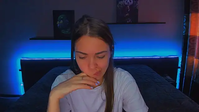 Snapshot of AlexaBarkley chatting on 28, 2, 2025 AlexaBarkley online show from 28, 2, 2025