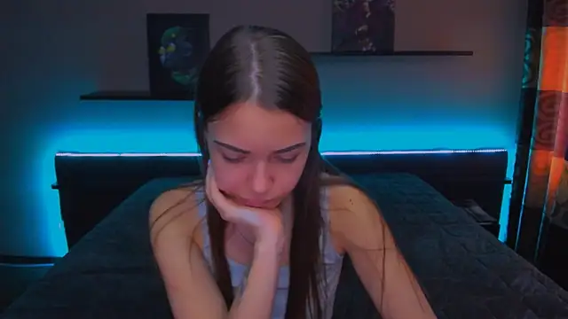 Snapshot of AlexaBarkley chatting on 3, 3, 2025 AlexaBarkley online show from 3, 3, 2025