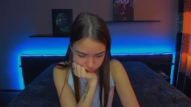 Snapshot of AlexaBarkley chatting on 6, 3, 2025 AlexaBarkley online show from 6, 3, 2025