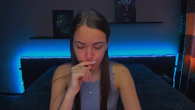 Snapshot of AlexaBarkley chatting on 7, 3, 2025 AlexaBarkley online show from 7, 3, 2025