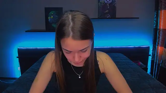 Snapshot of AlexaBarkley chatting on 10, 3, 2025 AlexaBarkley online show from 10, 3, 2025