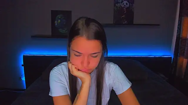 Snapshot of AlexaBarkley chatting on 15, 9, 2025 AlexaBarkley online show from 15, 9, 2025