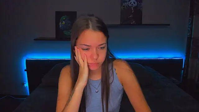 Snapshot of AlexaBarkley chatting on 13, 10, 2025 AlexaBarkley online show from 13, 10, 2025