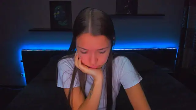 Snapshot of AlexaBarkley chatting on 30, 10, 2025 AlexaBarkley online show from 30, 10, 2025