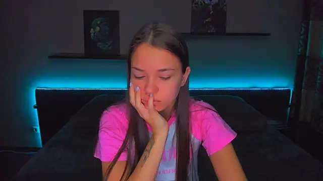 Snapshot of AlexaBarkley chatting on 31, 10, 2025 AlexaBarkley online show from 31, 10, 2025