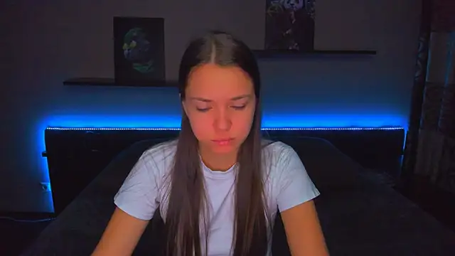 Snapshot of AlexaBarkley chatting on 12, 11, 2025 AlexaBarkley online show from 12, 11, 2025