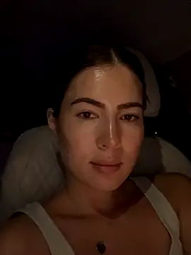 clairewntr online show from 3, 11, 2025