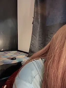 Snapshot of _Danna chatting on 12, 6, 2026 Danna online show from 12, 6, 2026