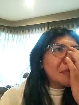 aisha latina online show from 21, 4, 2026