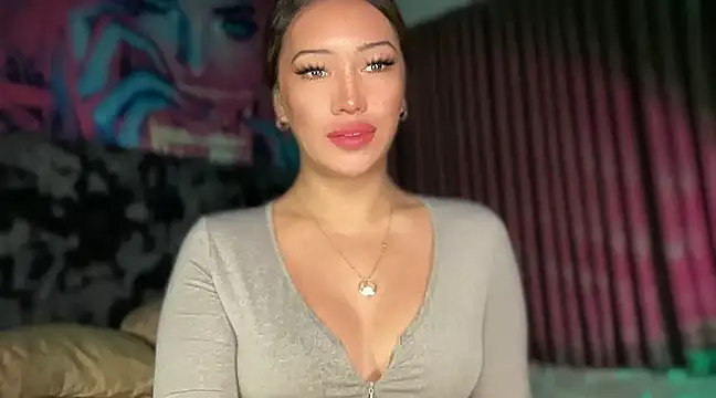 Jasmine Elcock online show from 17, 3, 2025