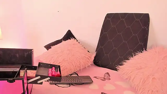 SophieRossi online show from 26, 11, 2025