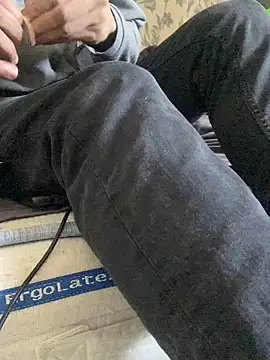 Snapshot of Kize69 chatting on 14, 2, 2025 Kize69 online show from 14, 2, 2025