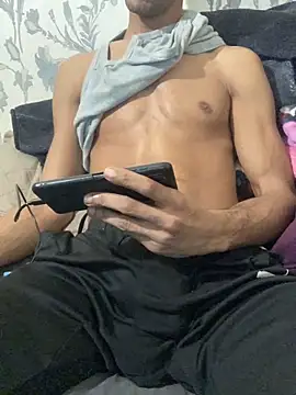 Snapshot of Kize69 chatting on 14, 2, 2025 Kize69 online show from 14, 2, 2025