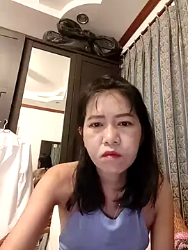 Little suzy5 online show from 3, 11, 2025