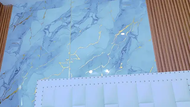 IrresistibleMilf online show from 21, 11, 2025