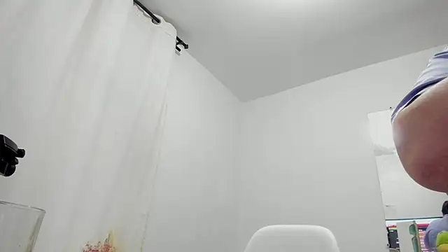 Snapshot of esmeraldamfc chatting on 5, 3, 2025 esmeraldamfc online show from 5, 3, 2025