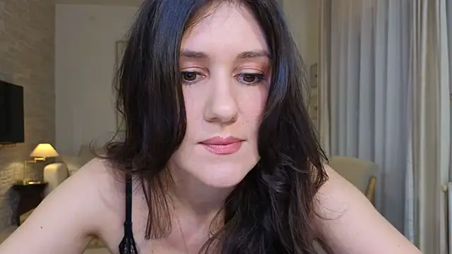 diamond desiree online show from 1, 6, 2026
