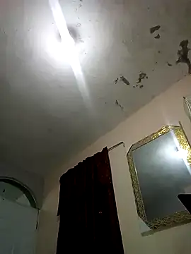 estrellasquirt online show from 1, 3, 2025