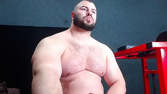 Snapshot of muscularjohnforuX chatting on 6, 5, 2026 muscularjohnforuX online show from 6, 5, 2026