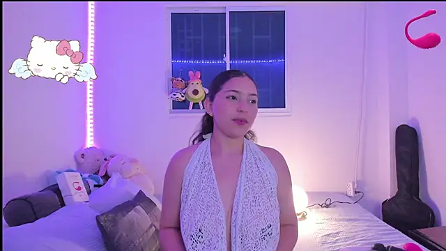 Snapshot of MollyG18 chatting on 4, 12, 2024 MollyG18 online show from 4, 12, 2024