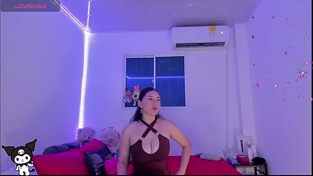 Snapshot of MollyG18 chatting on 27, 2, 2025 MollyG18 online show from 27, 2, 2025