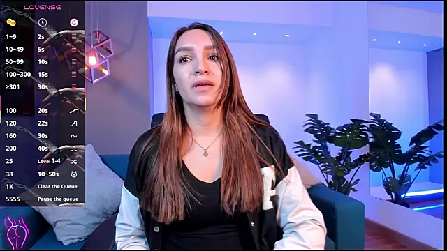 miataylorr1 online show from 29, 11, 2025