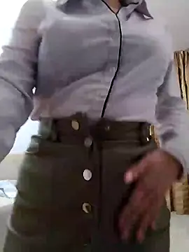 baby sweet girl  online show from 13, 1, 2025