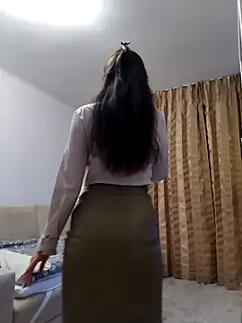 baby sweet girl  online show from 3, 3, 2025