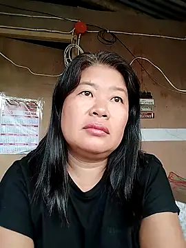 Snapshot of lickmepussy21 chatting on 5, 1, 2026 lickmepussy21 online show from 5, 1, 2026