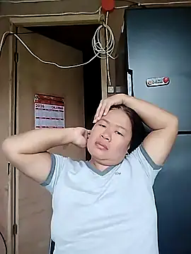 Snapshot of lickmepussy21 chatting on 2, 2, 2026 lickmepussy21 online show from 2, 2, 2026