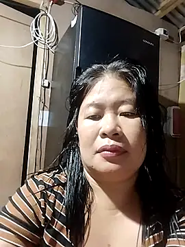 Snapshot of lickmepussy21 chatting on 2, 2, 2026 lickmepussy21 online show from 2, 2, 2026