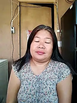 Snapshot of lickmepussy21 chatting on 13, 4, 2026 lickmepussy21 online show from 13, 4, 2026