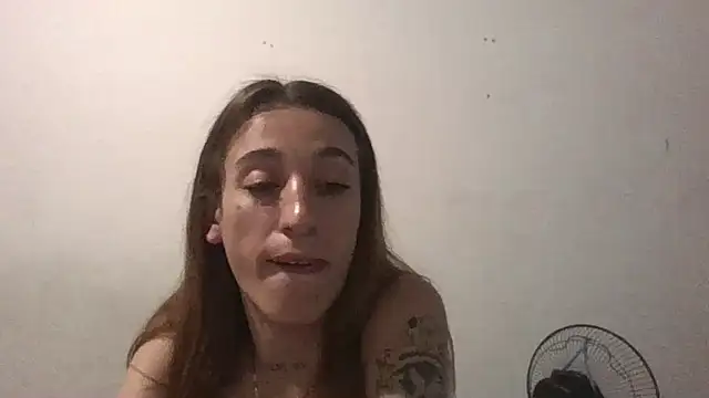 Snapshot of andreahhill chatting on 28, 11, 2025 andreahhill online show from 28, 11, 2025