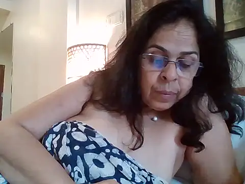 Snapshot of Susannemilf chatting on 18, 9, 2025 Susannemilf online show from 18, 9, 2025