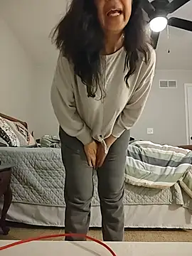 Snapshot of Susannemilf chatting on 14, 11, 2025 Susannemilf online show from 14, 11, 2025