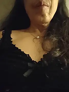 Snapshot of Susannemilf chatting on 27, 11, 2025 Susannemilf online show from 27, 11, 2025