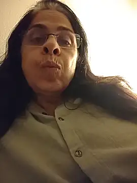 Snapshot of Susannemilf chatting on 28, 11, 2025 Susannemilf online show from 28, 11, 2025