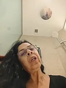 Susannemilf online show from 5, 1, 2026