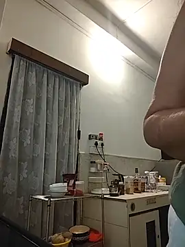 Susannemilf online show from 9, 4, 2026