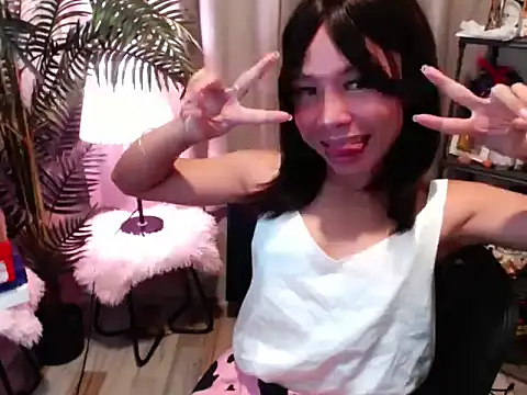 AsianTrixxx online show from 14, 4, 2026