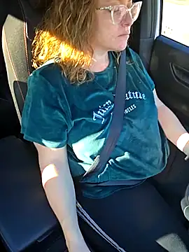 julimonroe online show from 25, 2, 2025