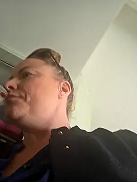 julimonroe online show from 3, 4, 2026