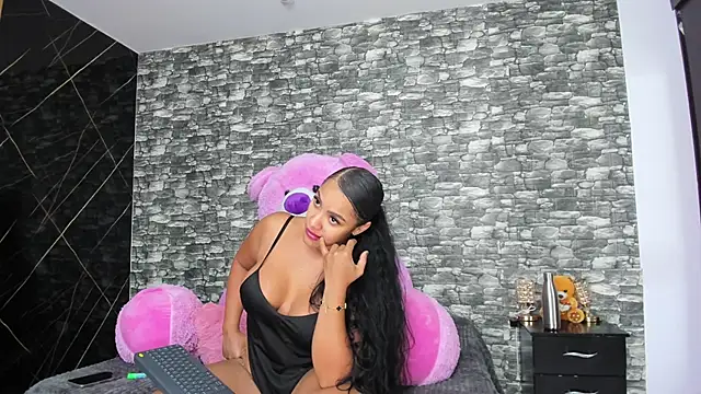 Snapshot of HeidyWillss chatting on 13, 2, 2025 HeidyWillss online show from 13, 2, 2025